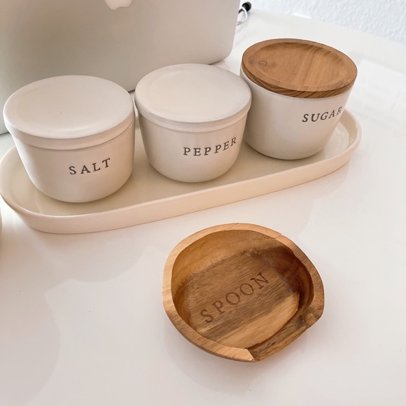 Kitchen Accessories Canister Set - Picture 3 of 3